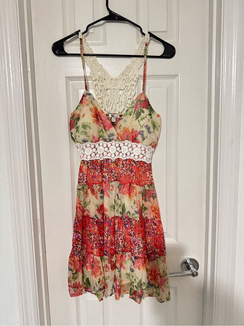 Lace-Back Floral Mini Dress in Cream and Red